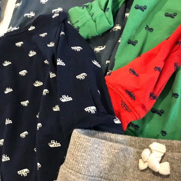 ‼️KIDS SALE‼️ 6m Carter’s Bundle! Six pieces - Picture 4 of 12